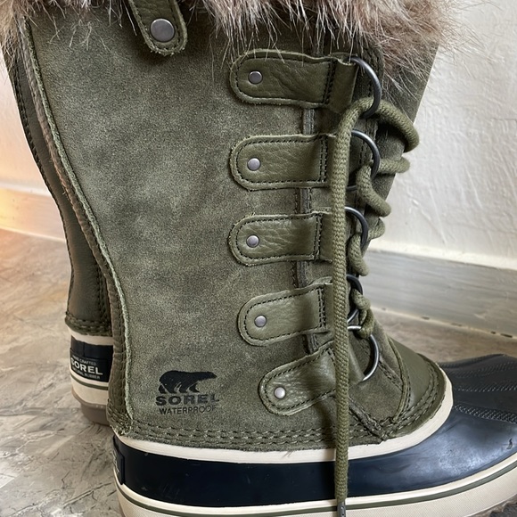 SOLD - Picture 5 of 8